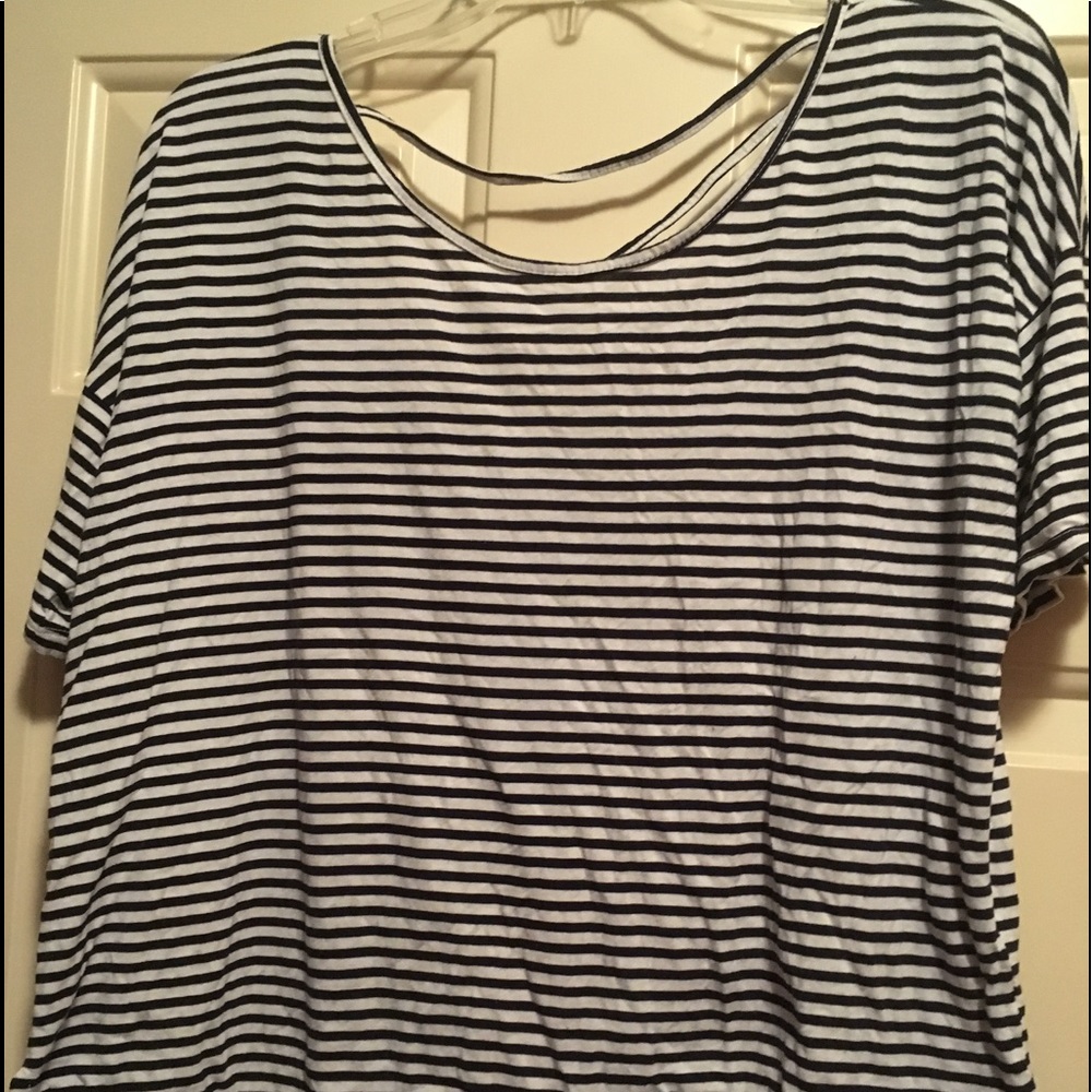 Ladies EUC, striped knit shirt with scooped back